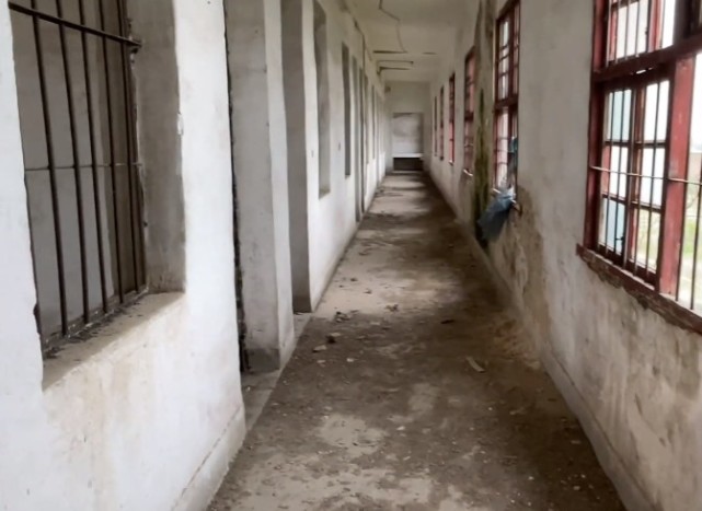 探秘江西一座废弃监狱带大家看看监区和宿舍还是自由好