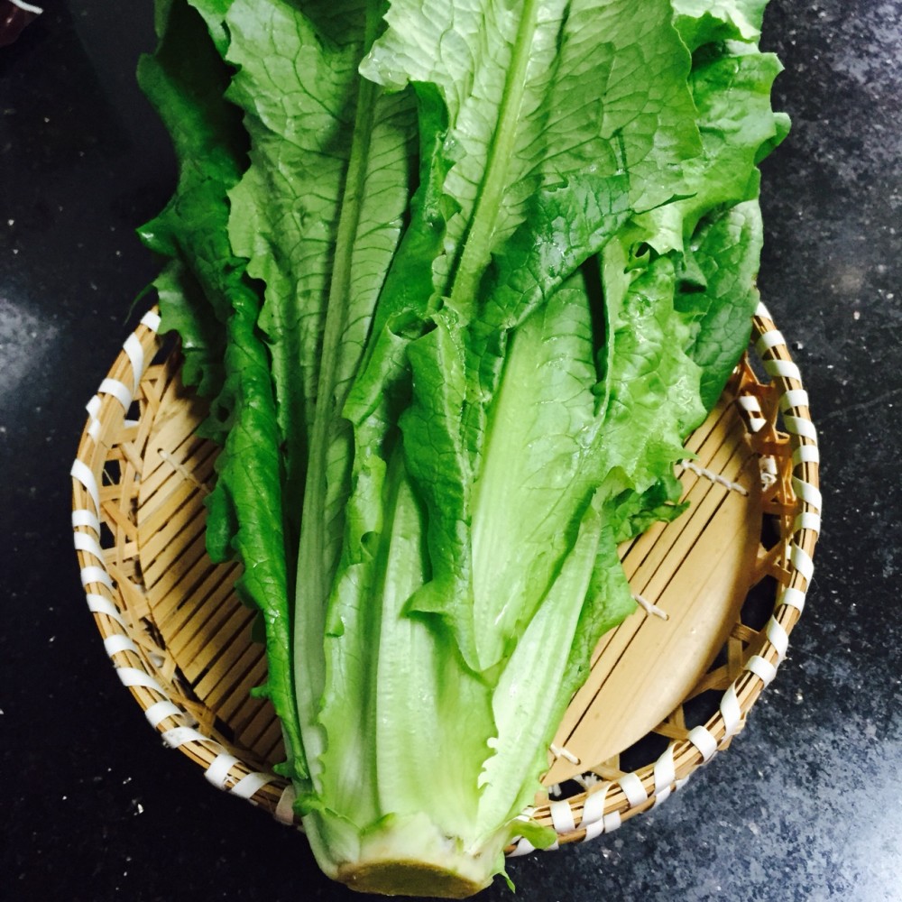 家常版清炒油麦菜,口感脆嫩,吃起来满口清香_腾讯新闻