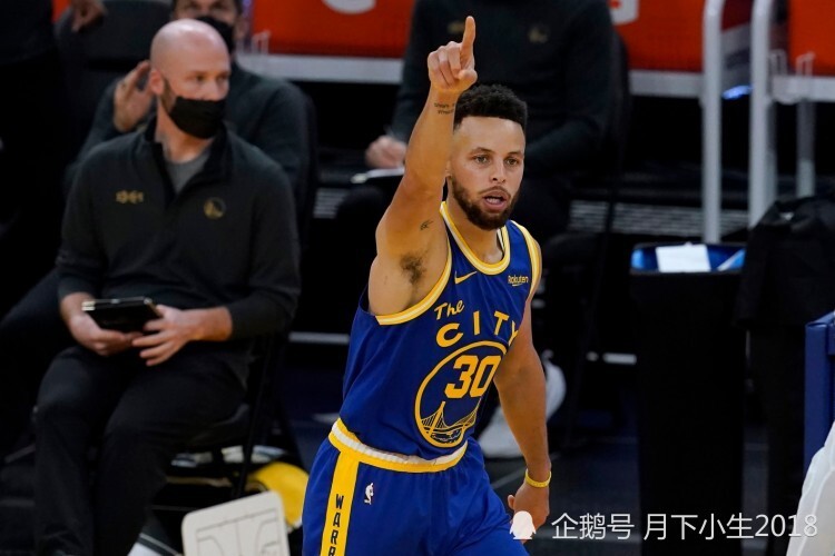 威斯布鲁克 NBA后半程的库里和威少，极限的三分和疯狂的三双，哪个更加让人感到震撼