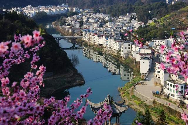 中国有个欧元村上千人闯荡欧洲如今家家有别墅