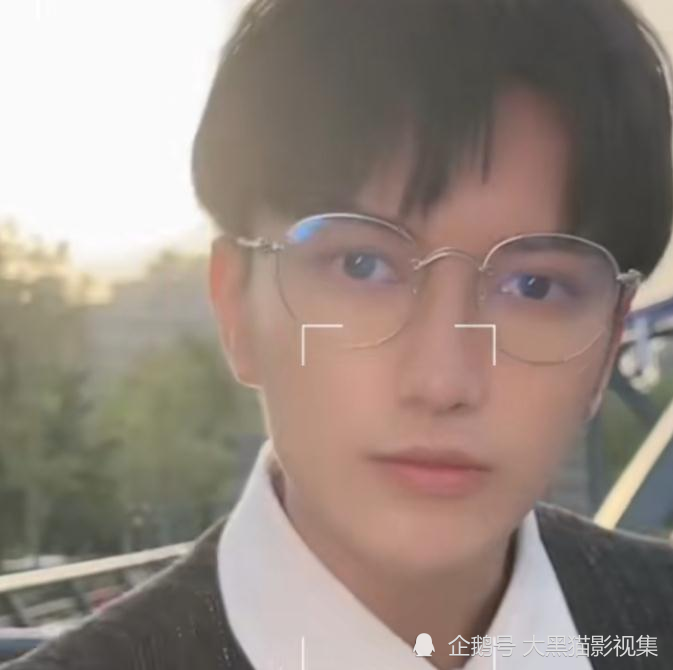 万小七爆火之后原cp陈默被嘲配不上她七点cp才符合大众口味