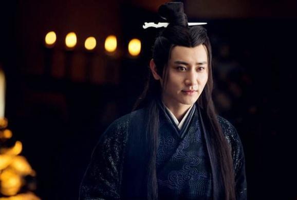 之后,也集合了一百多人,掀起了反旗,开始时准备去投奔景驹的起义部队