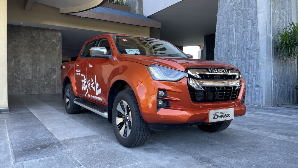 凶狠外观乘用级配置1498万元起售全新五十铃dmax皮卡上市