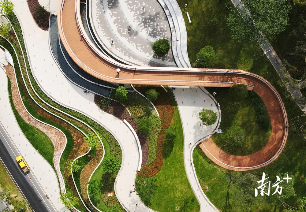 "广州花园"起步工程麓湖公园南入口惊艳亮相