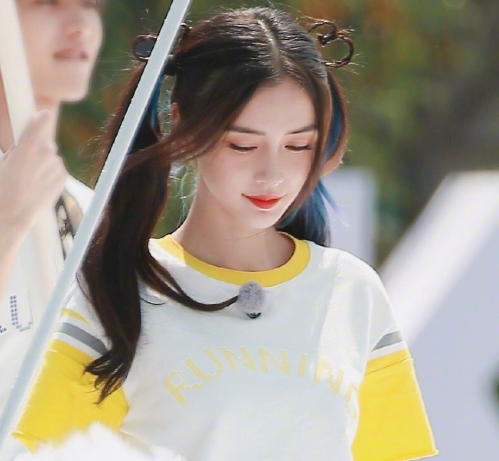 《奔跑吧》路透来啦!杨颖双马尾少女感溢屏,蔡徐坤化身帅气学长