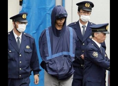 日本一逃犯,一边逃亡一边整容,入狱后因长得太帅被狱友追捧