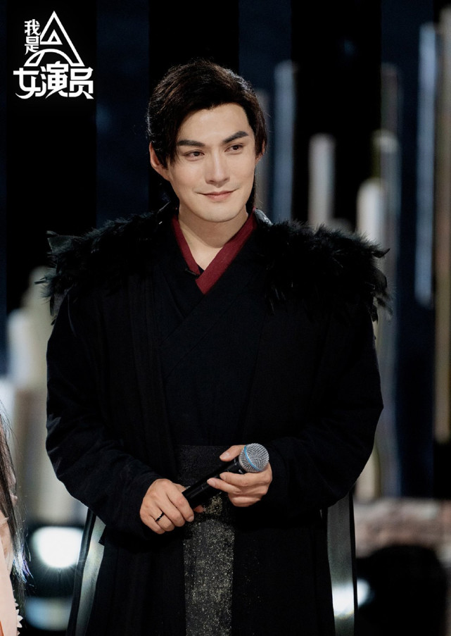 即便节目组请来了《山河令》的两位主演龚俊和张哲瀚,当了几期助教,也