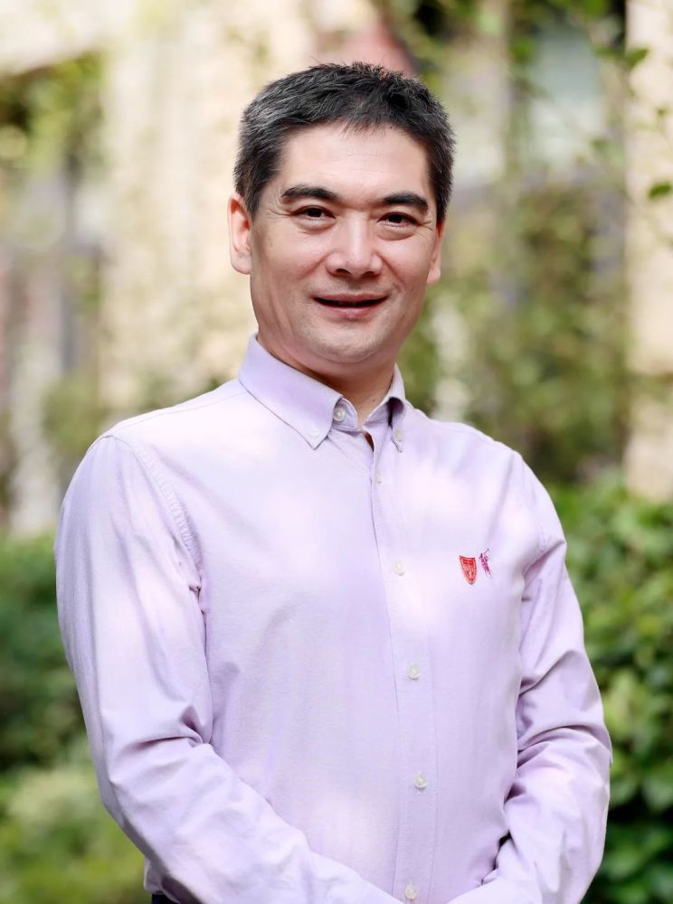 徐汇中学校长曾宪一创新向未来