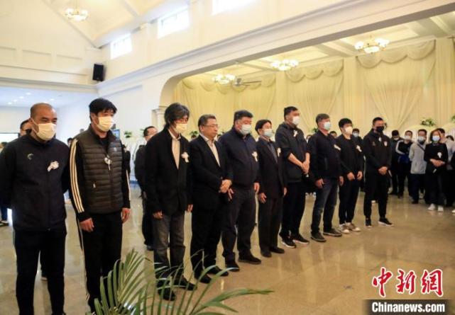 大连足球界送别"黑子"张恩华:一生坚守绿茵爱