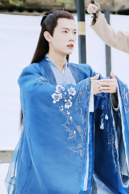 穿蓝衣有多帅气,王一博的蓝湛,肖战的北堂墨染,任嘉伦的陆绎,都好帅!