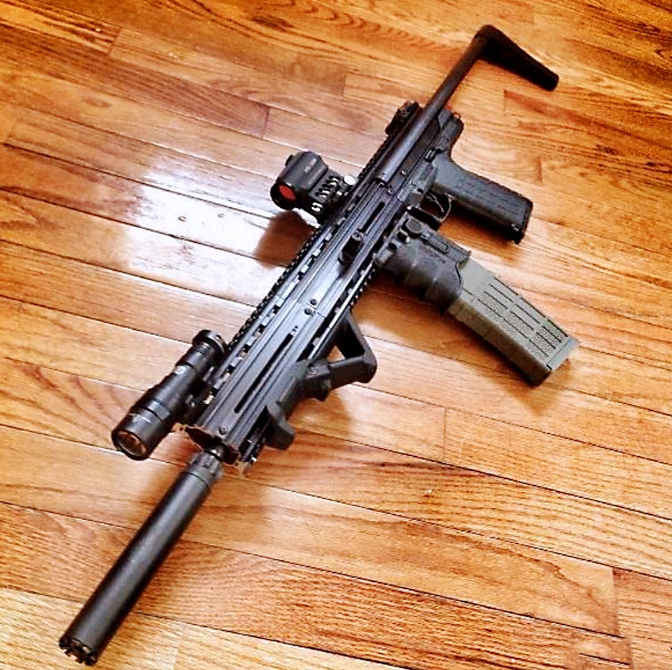 小口径经典手枪魔改成卡宾枪 不管威力怎么样 射击精度绝对称得上优异