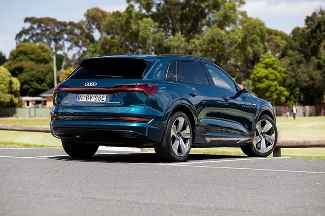 奥迪e-tron 55 quattro|奥迪|梅赛德斯奔驰|奥迪quattro|e-tron55