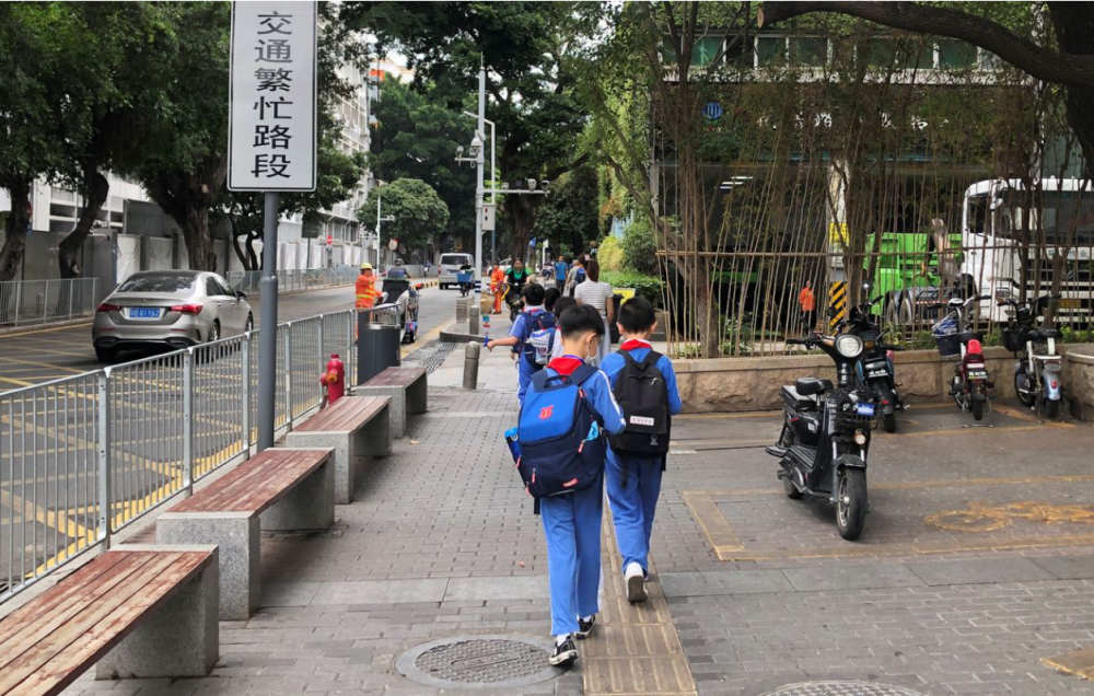 深圳人口暴减_深圳人口猛增62万北京上海却40年来首次减少