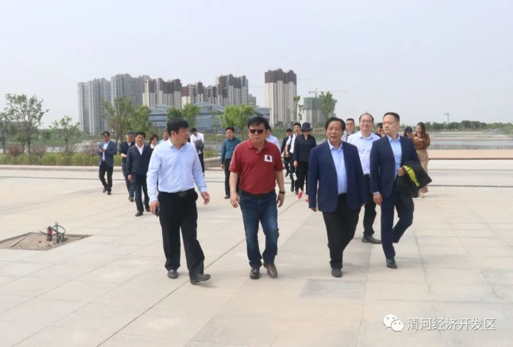 格满林新型材料科技有限公司董事长杨友林一行来开发区考察