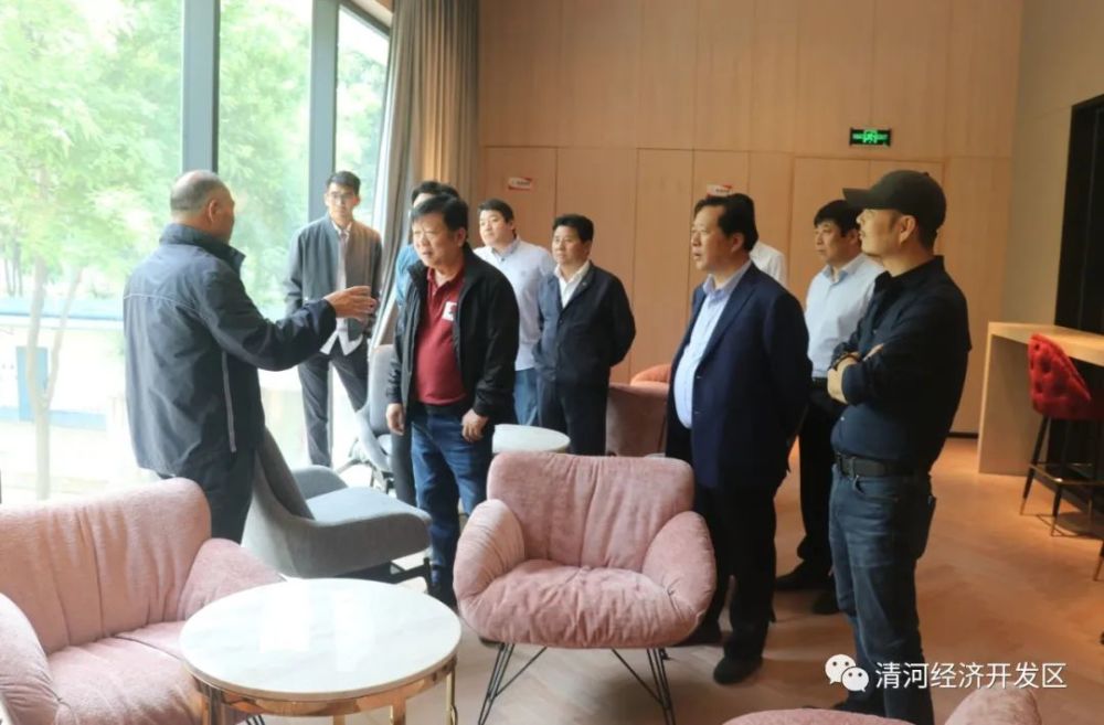 格满林新型材料科技有限公司董事长杨友林一行来开发区考察