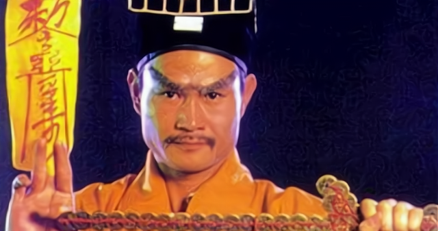 林正英,1952年12月27日出生于香港,1963年,跟随师傅学习京剧;1969年