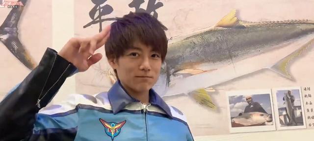 高斯奥特曼人间体 杉浦太阳 在今年5月的近照 又一个不老男神 腾讯新闻