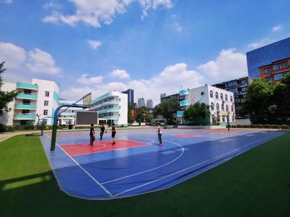 校长来了延续百年的使命与护佑成都特殊教育学校校长杨剑梅用爱和专业