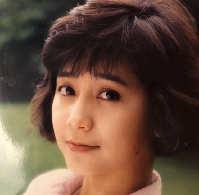 30年前旧照曝光,网友大赞其清纯像林青霞|欧阳娣娣|欧阳娜娜|傅娟