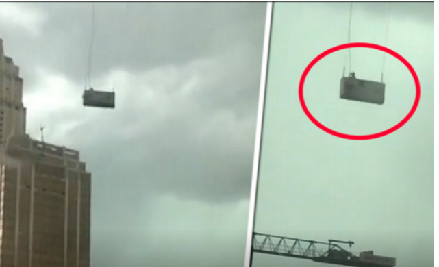 武汉一工地高空吊篮被狂风吹起多次撞击大楼已造成2人死亡