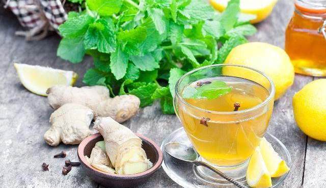 湿气重胃不好能喝绿茶_喝绿茶对胃有好处吗_喝什么能去除体内湿气