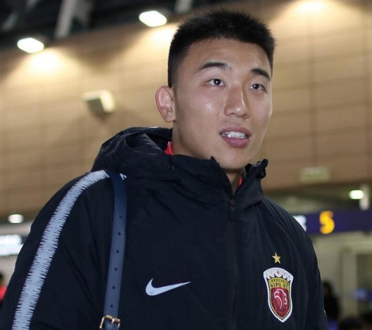 今年4月初,李浩文和上海海港的合同到期,他以自由身加盟了曾经两次