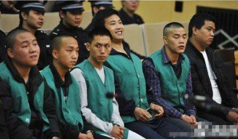 南京黑老大曹锦强匪号曹主任被捕后孩子上不起学