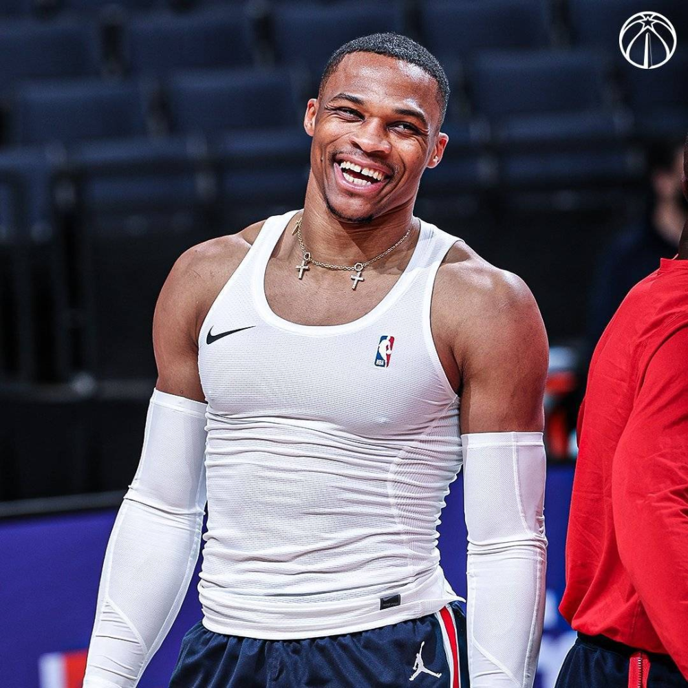 时尚nba|威少砍下大号三双,穿搭尽显身材