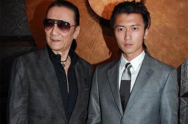 谢贤欠赌债生死一线,邓光荣远水救不了近火,全靠狄波拉求助赌王