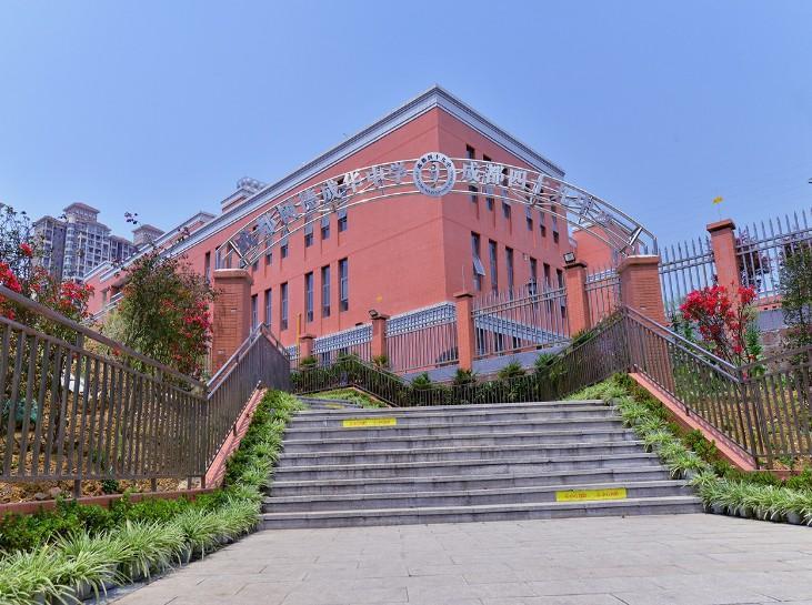 光明时评成都四十九中学生坠亡种种疑问待解