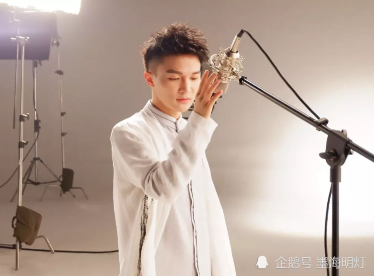 香港恐怖片排行榜_五一档电影主题曲热度排行,周深只排第二,香港前辈