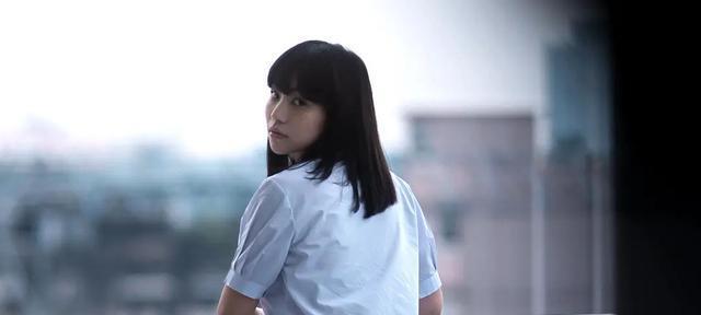 时隔三年《禁忌女孩》热播,娜诺扮演者爆红,私服率