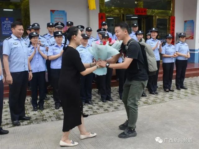 记者 | 黄翠萍 方亮 刘嘉 梁克川来源 | 柳州警方编辑 | 见习 韦欢恬