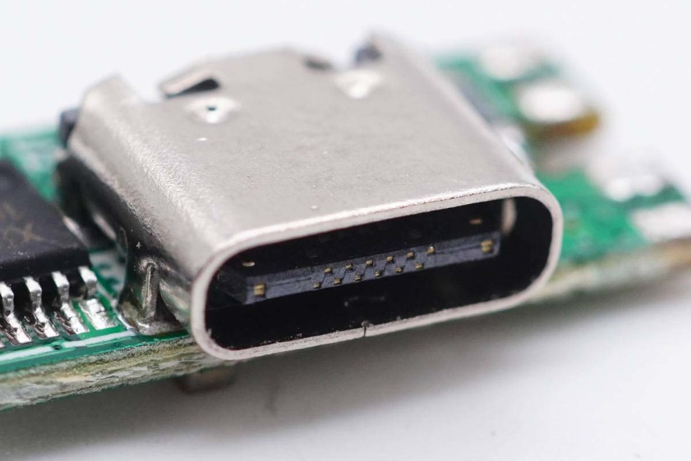 智电电子30w1a1c快充充电器拆解内置德普微dp2291m主控芯片