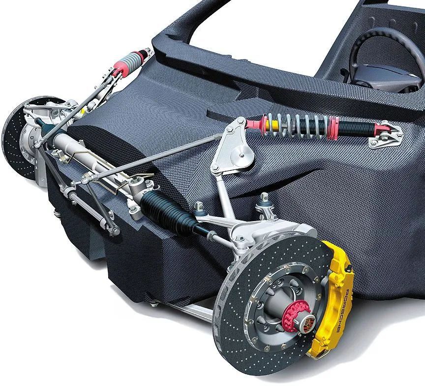 推杆悬架由于发动机不在前面的缘故,后置发动机车型便会拥有更多的