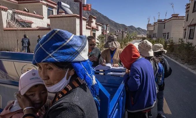中国人口过剩_梁建章:十评李铁的“中国人口过多论”(2)
