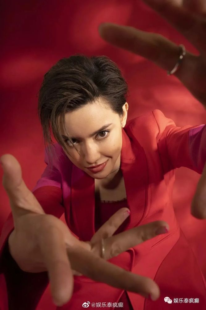 ningchanya演活尤里惨遭网暴私下却乐观面对脑瘤生活