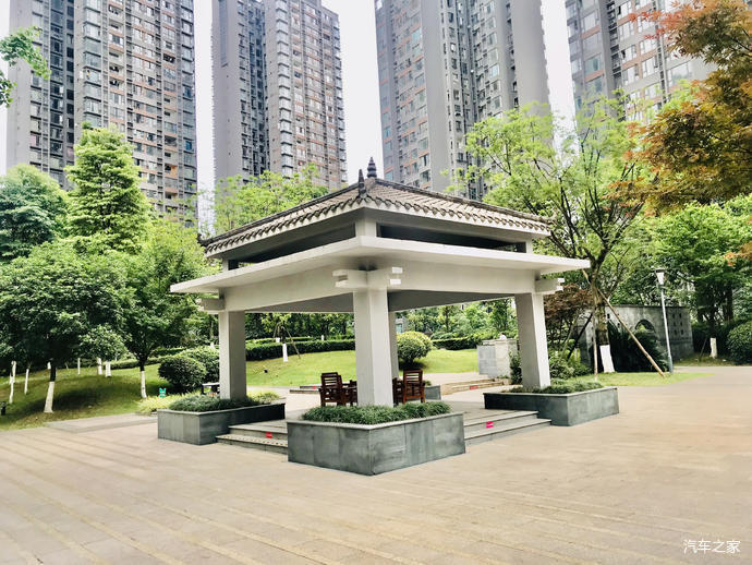 锦东庭园位于岷江路1668号,是由四川蓉锦东房地产开发有限公司规划