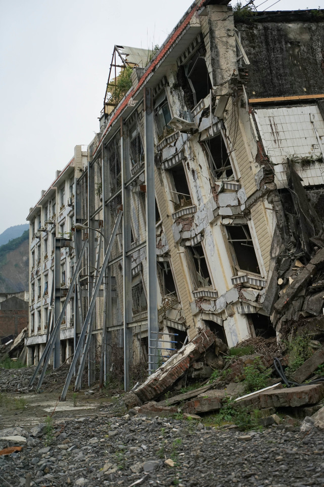 5·12地震受災最重的地區,至今仍是一座空城,時間彷彿在此停滯