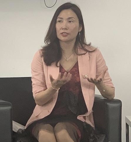 特斯拉女副总裁陶琳口出狂言消费者需要教育遭到网友质疑