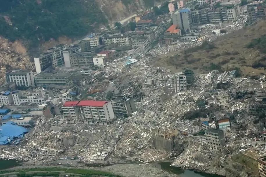 512汶川地震13週年祭:願山河無恙,歲月皆安_騰訊新聞