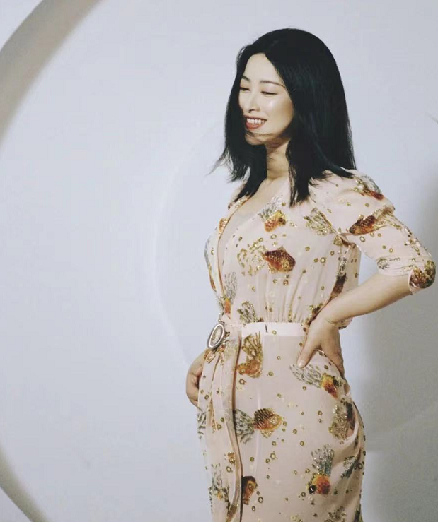 现今,朱珠已离预产期愈发接近,祝福这个最美孕妈平安顺利诞下宝宝