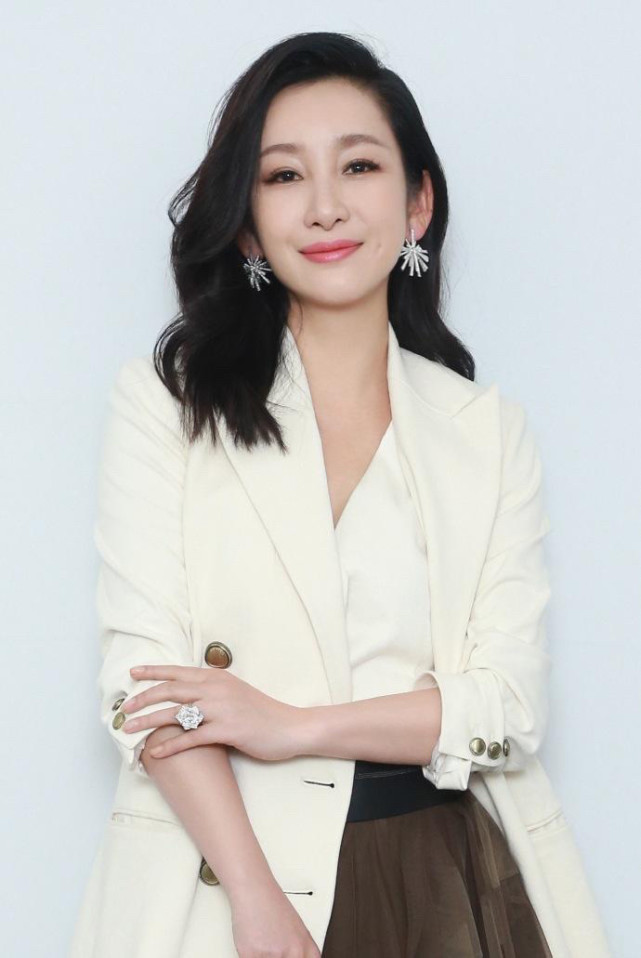 秦海璐的演技有多好她生孩子那一段戏生动地演绎出断20根骨头的痛感