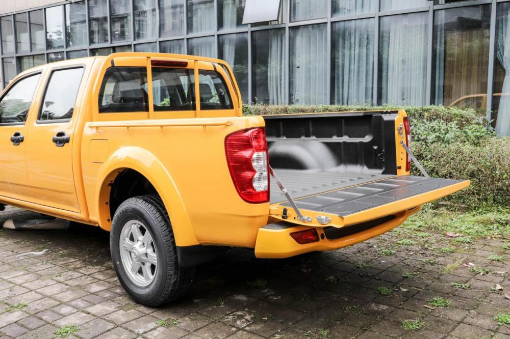 十辆皮卡改九辆?长城风骏5自带货箱宝,防滚架超省心!