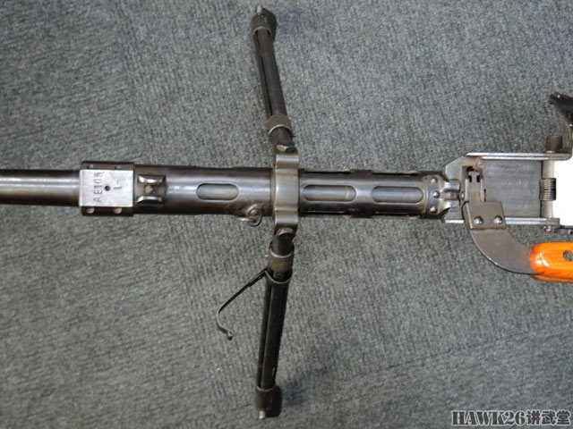 苏联rp46轻机枪现身日本古董枪店dp系列最终版中国58式原型