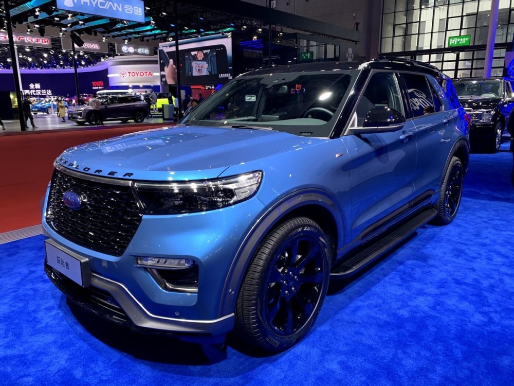 外观野性十足入门即276马力福特探险者实拍解析