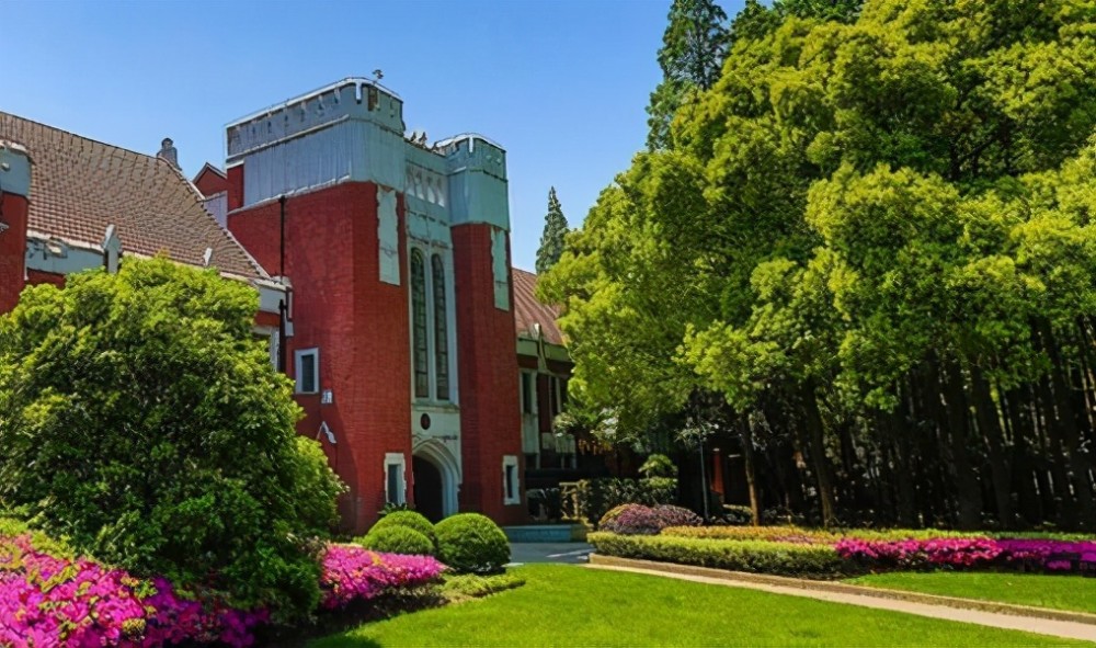 上海的大学排行榜_上海市各类大学综合排名:上海大学排名第7,榜首当之无愧(2)