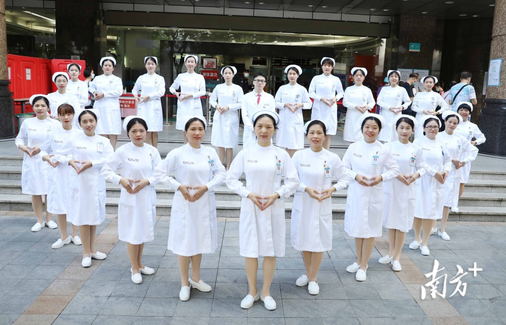 你笑起来真好看护士节一起来为佛山这些护理天团点赞