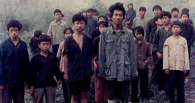 阿城的《孩子王》:这样的学生遇上这样的老师会起化学反应_腾讯新闻