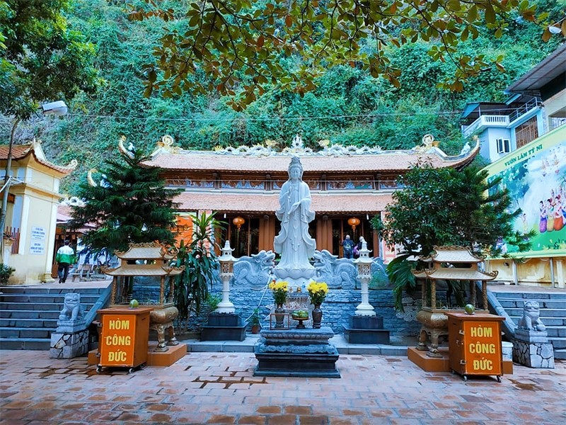 越南龙仙寺中存在很多汉字 本地人却不认识 腾讯新闻